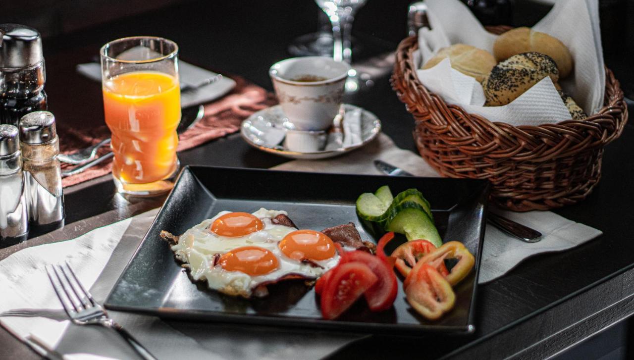 Fakapu Pince Es Panzio Bed and Breakfast Tokaj Exteriör bild